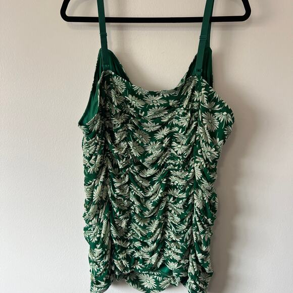 Torrid Women's Plus Size Green Floral Print Shirred Cami Top - Size 5 - NWT - Picture 5 of 9